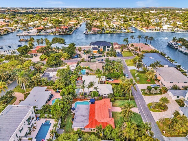 Building Photo - 3204 Beacon St