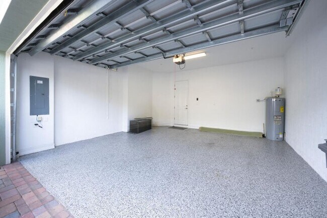 Building Photo - 1932 Juno Landing Ln