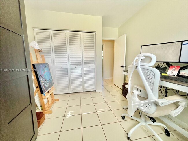 Building Photo - 8522 SW 148th Terrace