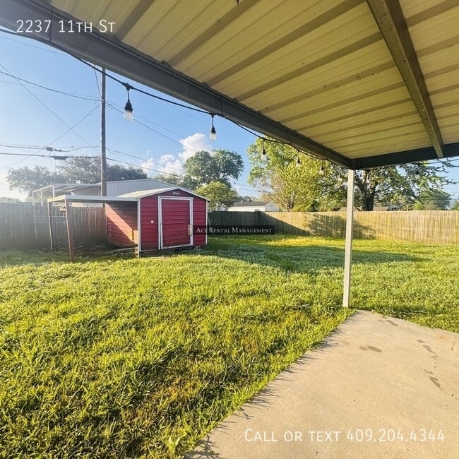 Building Photo - 2237 11th St