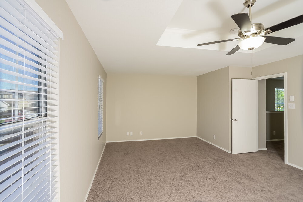 Building Photo - 25322 Longbranch Run