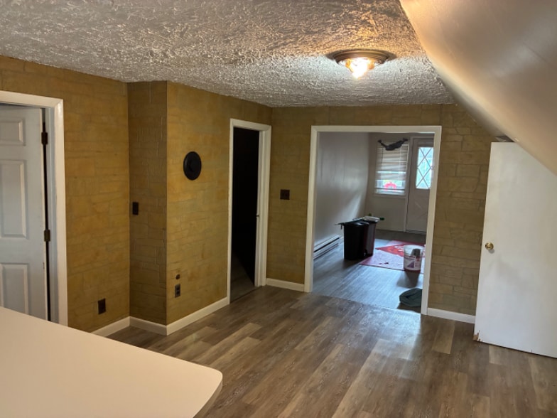 Building Photo - 5 Franklin St