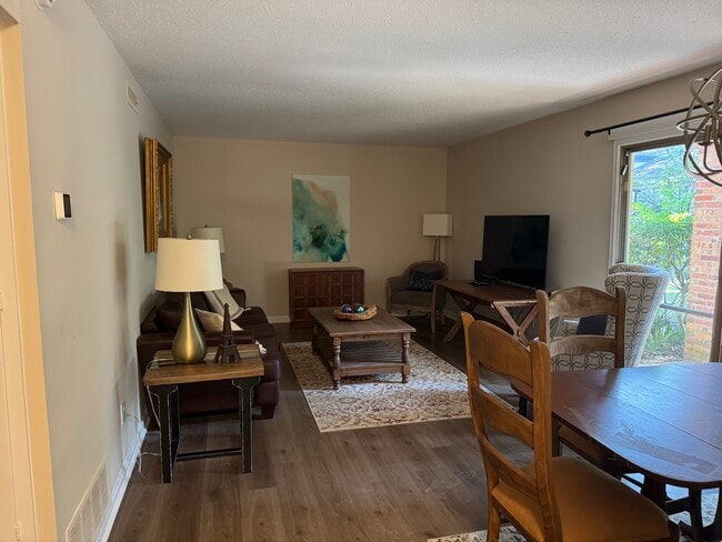 Living Areas - The Quarters on Graham