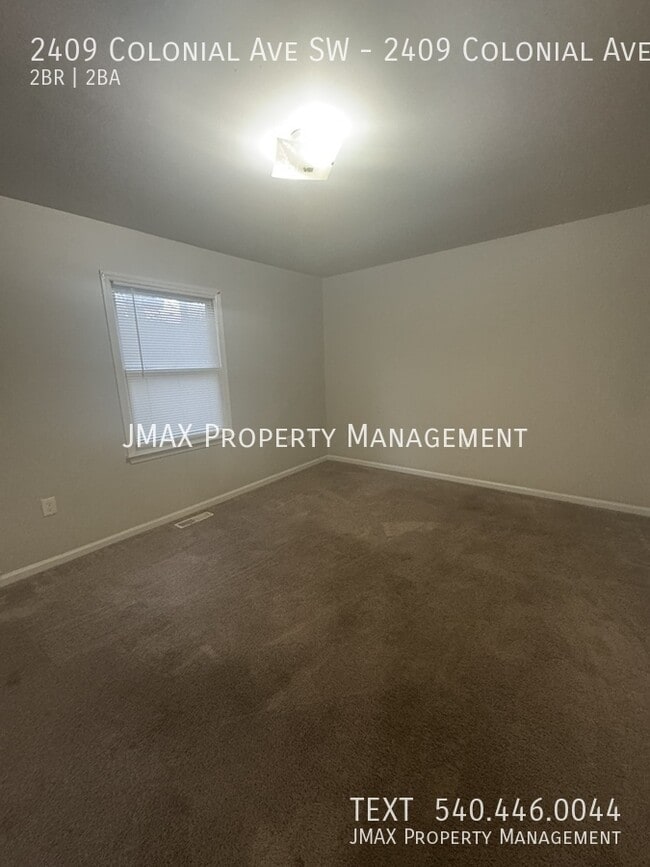 Building Photo - 2409 Colonial Ave SW