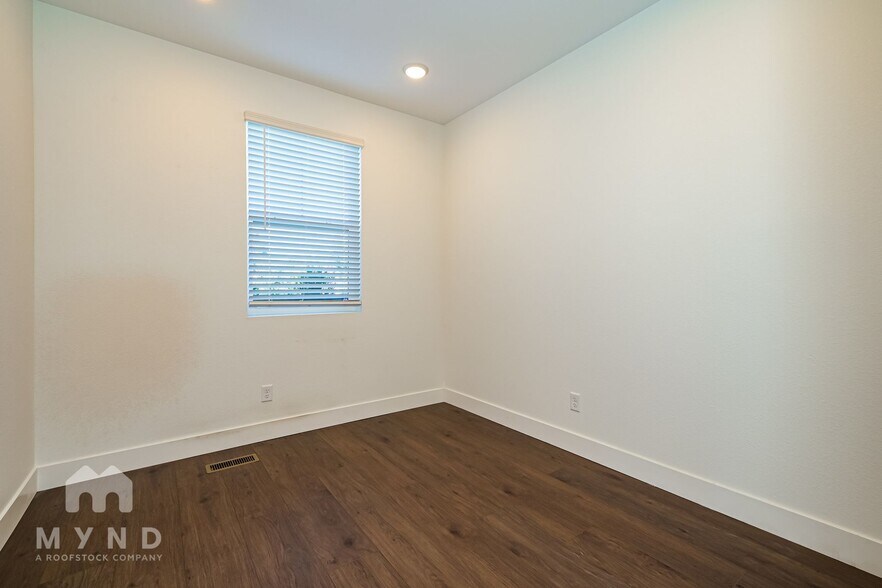 Building Photo - 2677 W 69th Dr