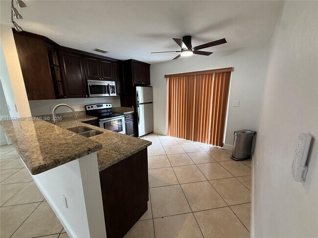 Building Photo - 7320 Ramona St