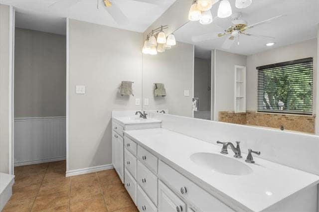 Building Photo - 7924 Vista Ridge Dr N