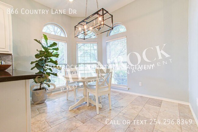 Building Photo - Meadowland Estates