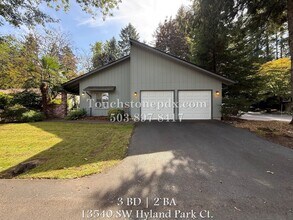 Building Photo - 13540 SW Hyland Park Ct