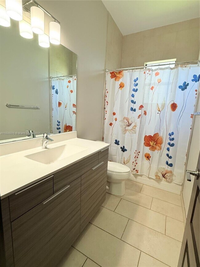 Building Photo - 13651 SW 158th Pl