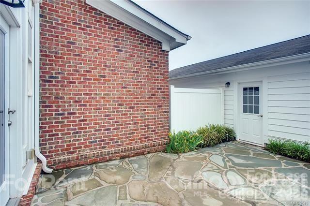 Building Photo - 9806 Longstone Ln