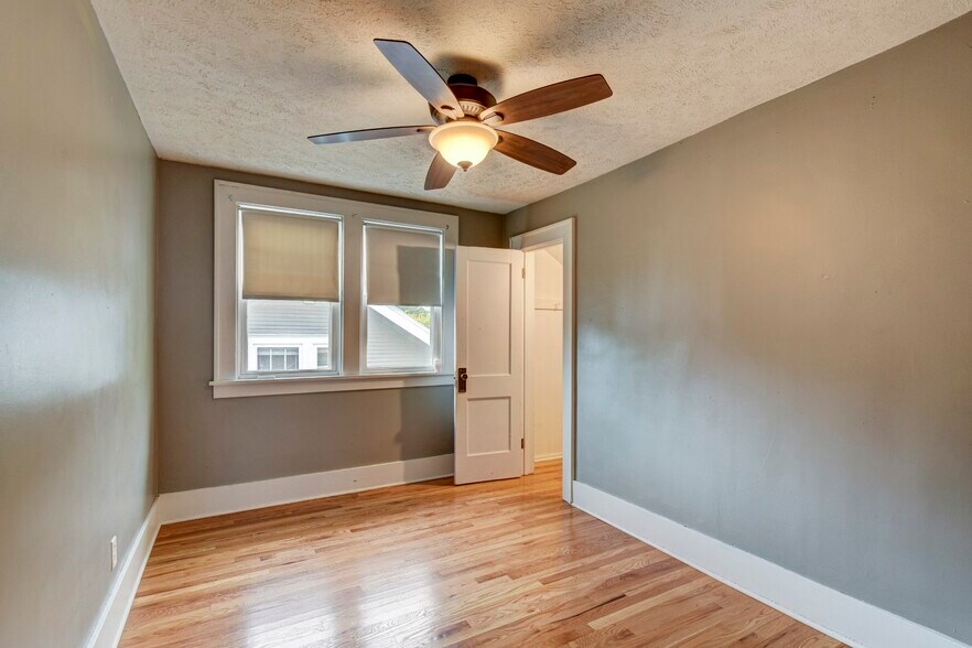 Building Photo - 816 N 43rd St