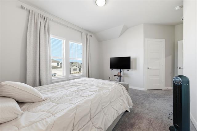 Building Photo - 2417 Mankato Dr