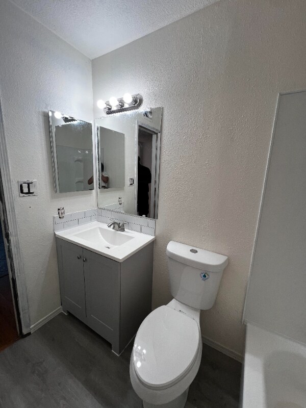 Building Photo - 3115 Loma Pedregosa NW
