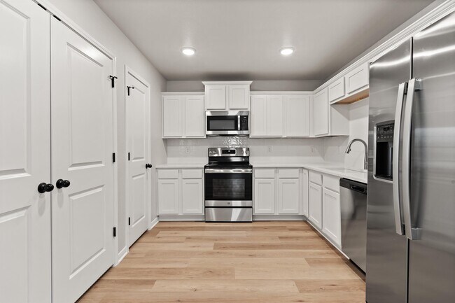 Building Photo - 3103 Wasilla Dr