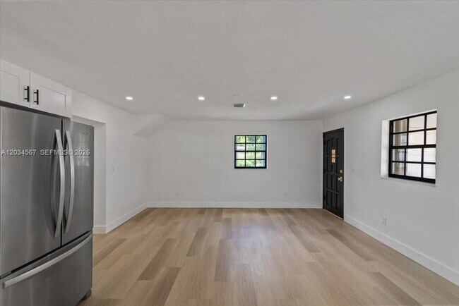 Building Photo - 1409 NW 44th St