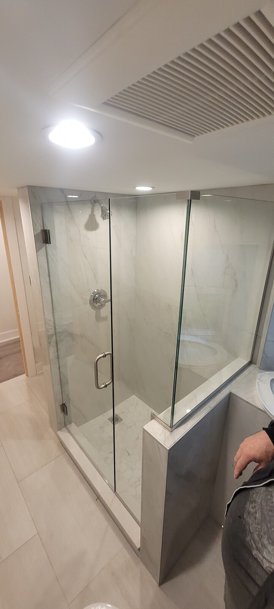 Building Photo - 4037 N Long Ave