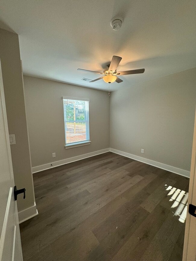 Building Photo - 145 Brawley Ave