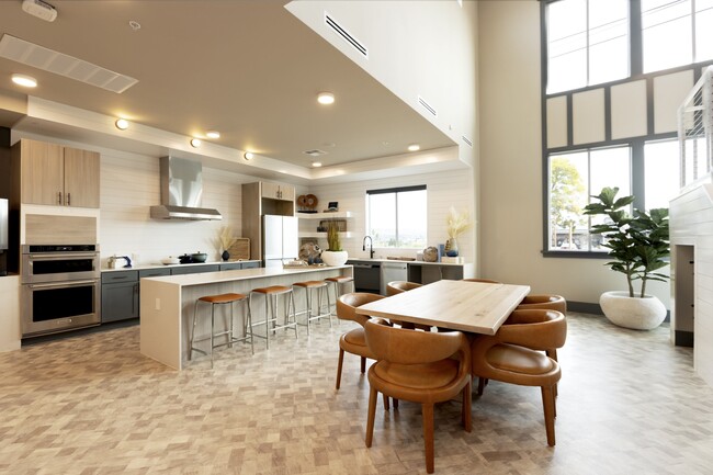 Building Photo - Anchor 532 Luxury Apartments