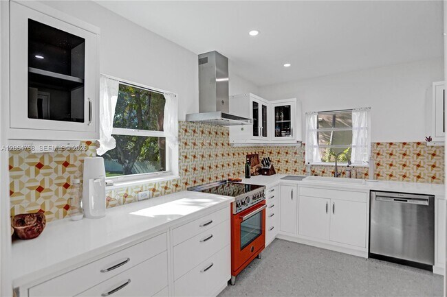 Building Photo - 2214 Segovia Cir