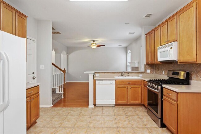 Building Photo - 1720 Briarton Ln S