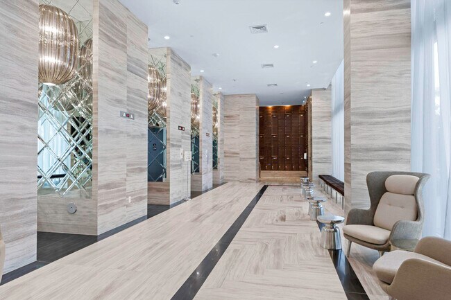 Building Photo - 2000 Metropica Wy