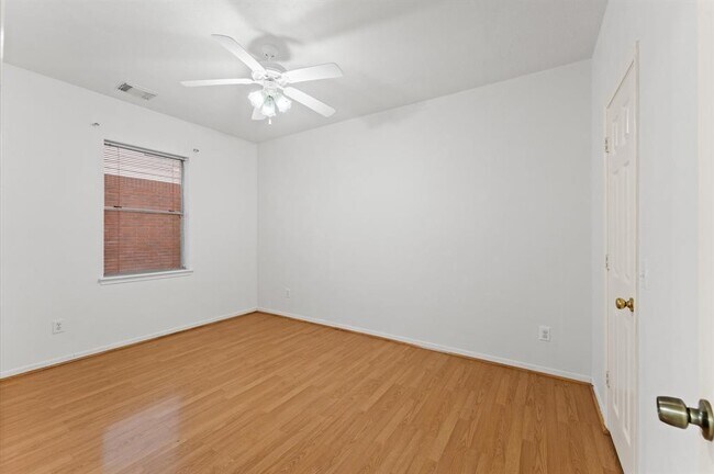 Building Photo - 12214 Elk Meadow Dr
