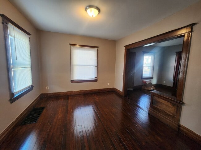 Building Photo - Four Bedroom, Two Bathroom Single Family Home!