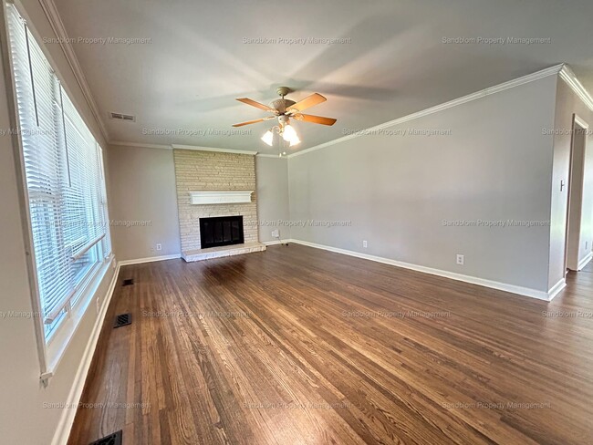 Building Photo - FOR LEASE | Mid-town Tulsa | 3 Bed, 2 Bath...