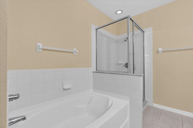 Building Photo - 9624 Carlsdale Dr