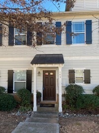 Building Photo - Eastside Townhome