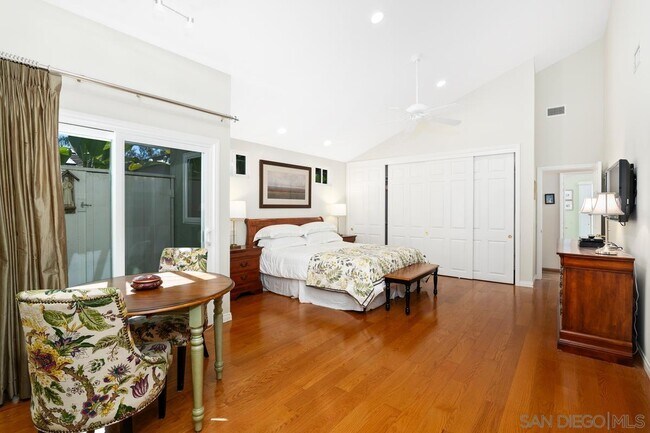 Building Photo - 1448 Santa Luisa Dr