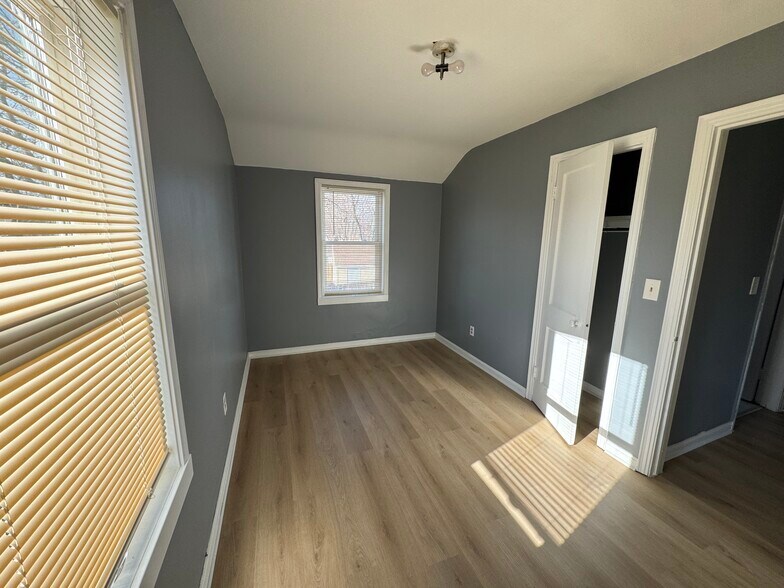 Building Photo - 3758 Palm Ave