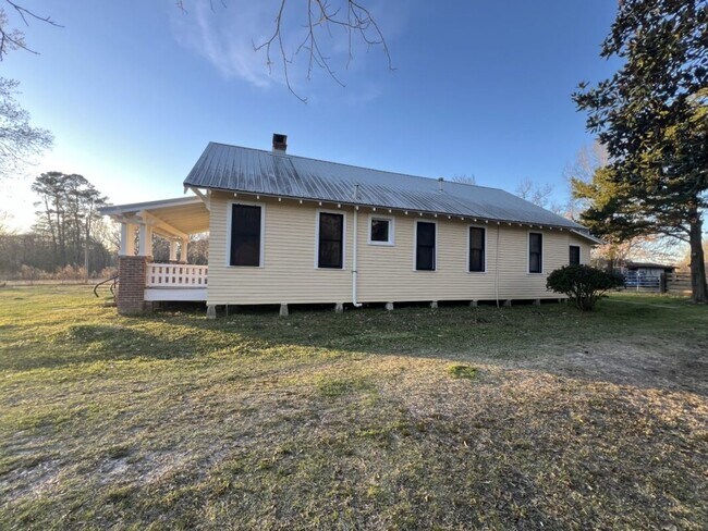 Building Photo - 8222 Hwy 955