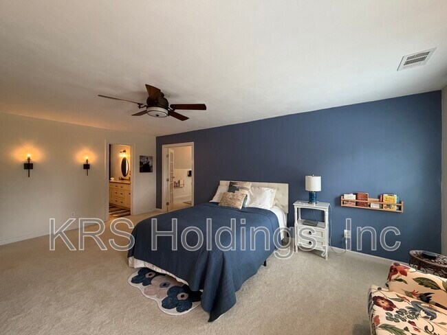 Building Photo - 1520 Woodside Ct