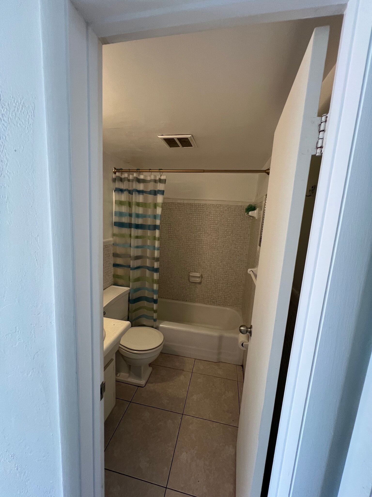 Building Photo - 467 Golden Isles Dr