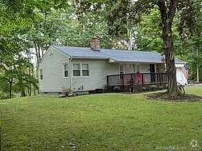 Building Photo - 10 Blueberry Ln
