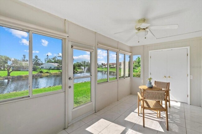 Building Photo - 4852 Independence Dr