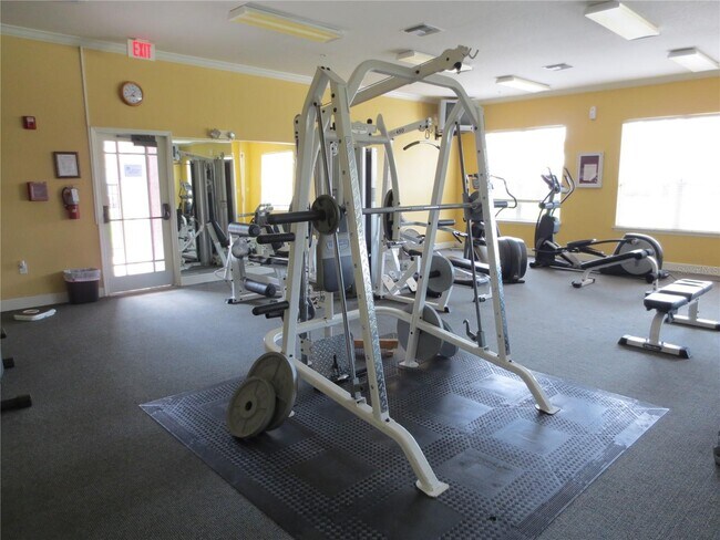 Building Photo - 5541 Rosehill Rd