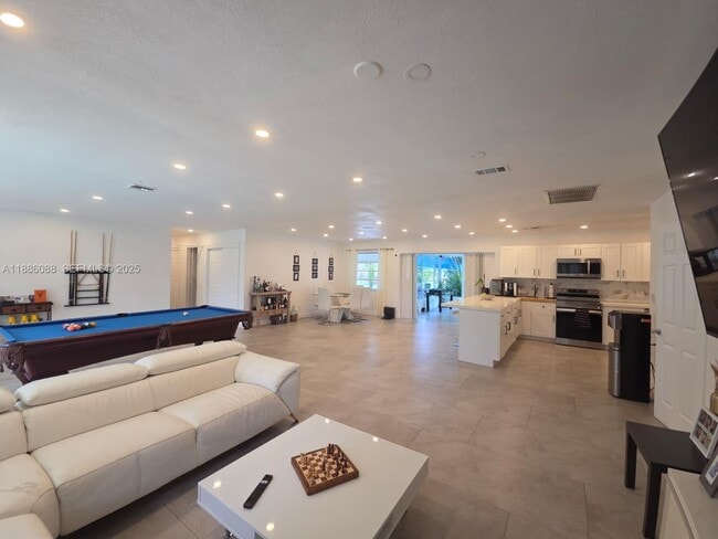 Building Photo - 14001 Mustang Trail