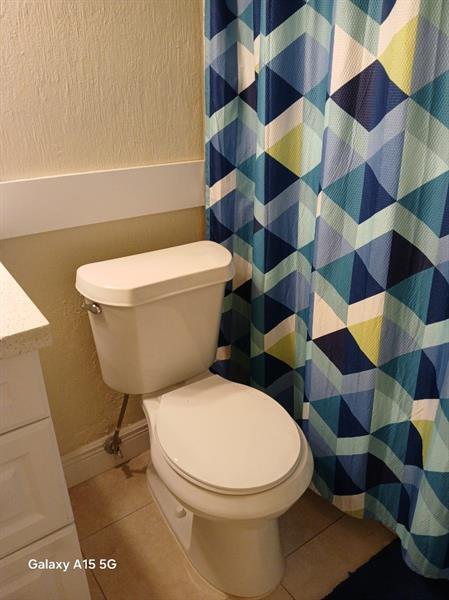 Building Photo - 6021 NW 61st Ave