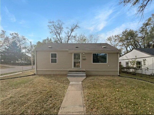 Building Photo - AFFORDABLE HOME FOR RENT IN KANSAS