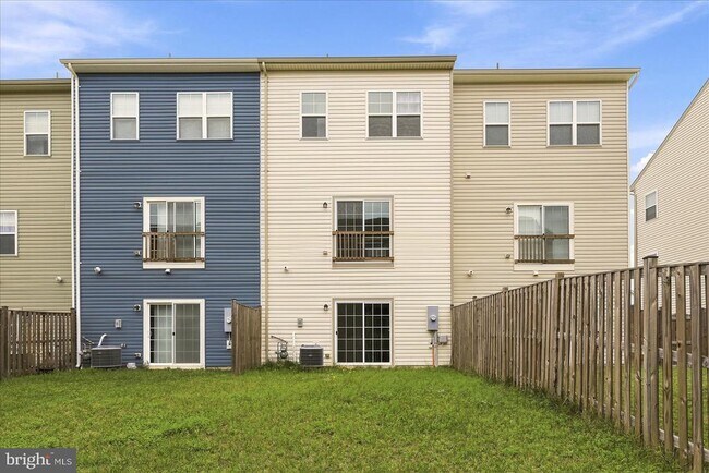 Building Photo - 246 Norland Knoll Dr