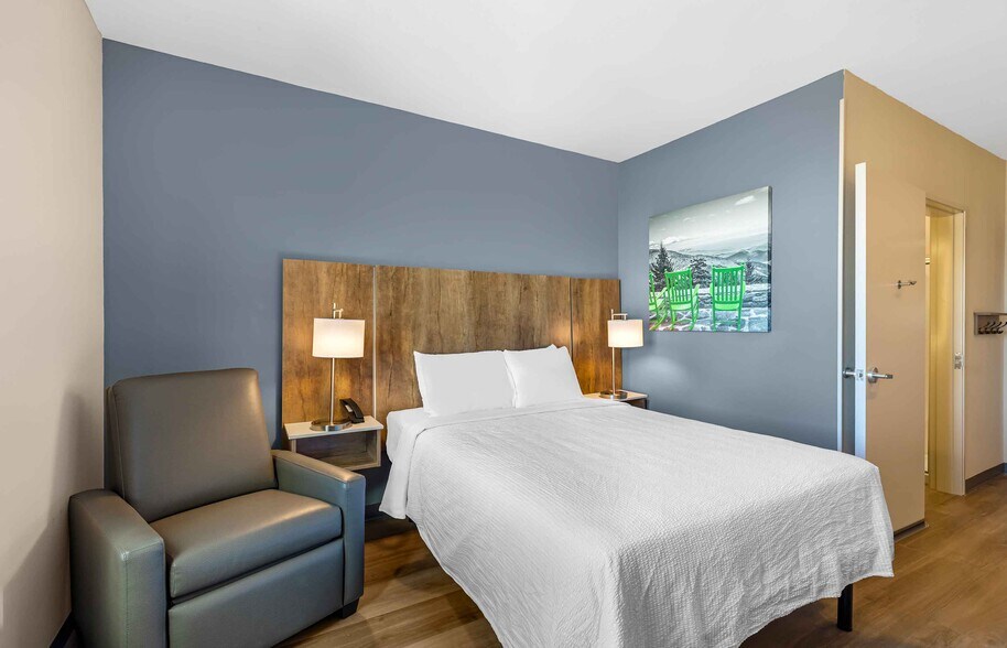 Building Photo - Furnished Studio-Denver International Airport