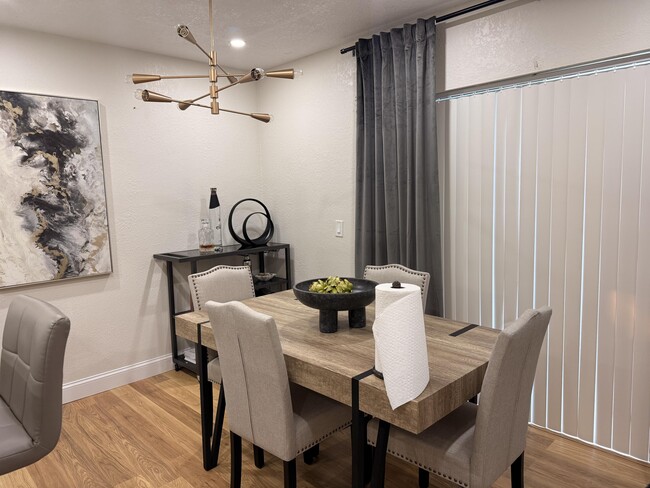 Building Photo - 5130 Elmhurst Rd