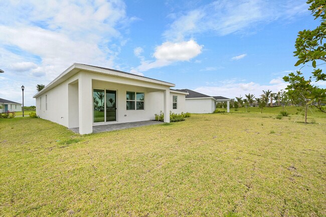Building Photo - 3581 Angler Dr