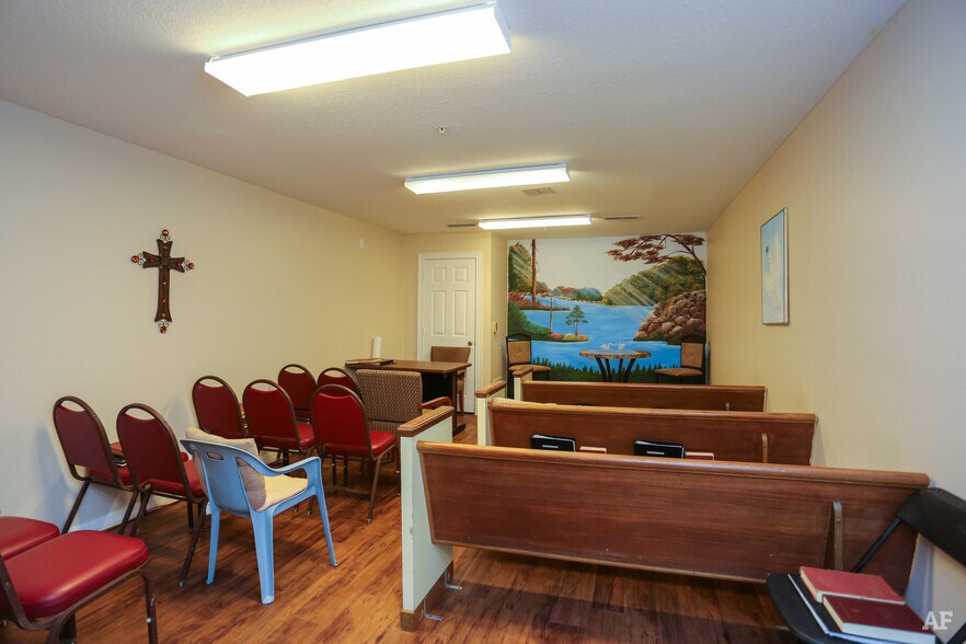 Building Photo - 6401 St Johns Ave