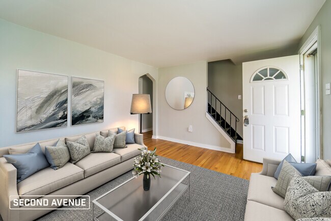 Building Photo - 128 Bellwood Dr