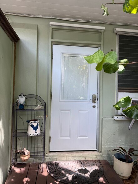 Primary Photo - 1505 White St