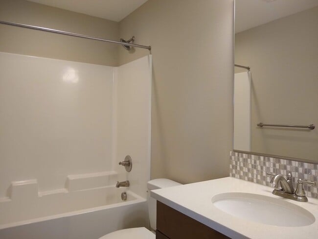 Building Photo - Application Pending - Pet Friendly, 4 Bedr...